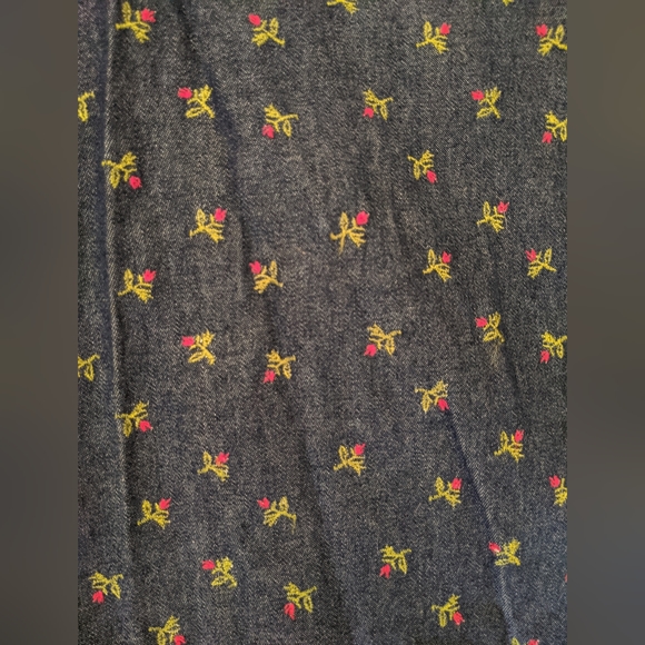 Rose stitched Denim Culottes - Picture 2 of 2